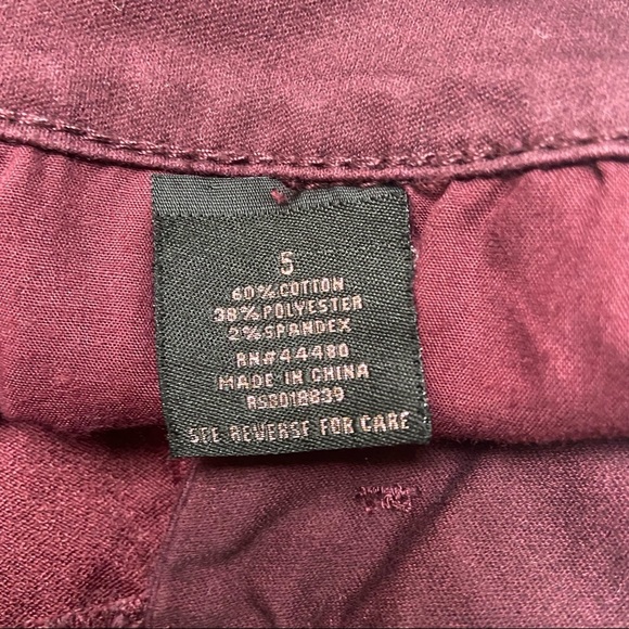 Tinseltown Burgundy Shorts. Size 5. EUC - Picture 7 of 8